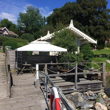 Vandrarhemmet Lotsen Dalarö Exterior foto