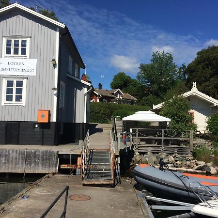Vandrarhemmet Lotsen Dalarö Exterior foto
