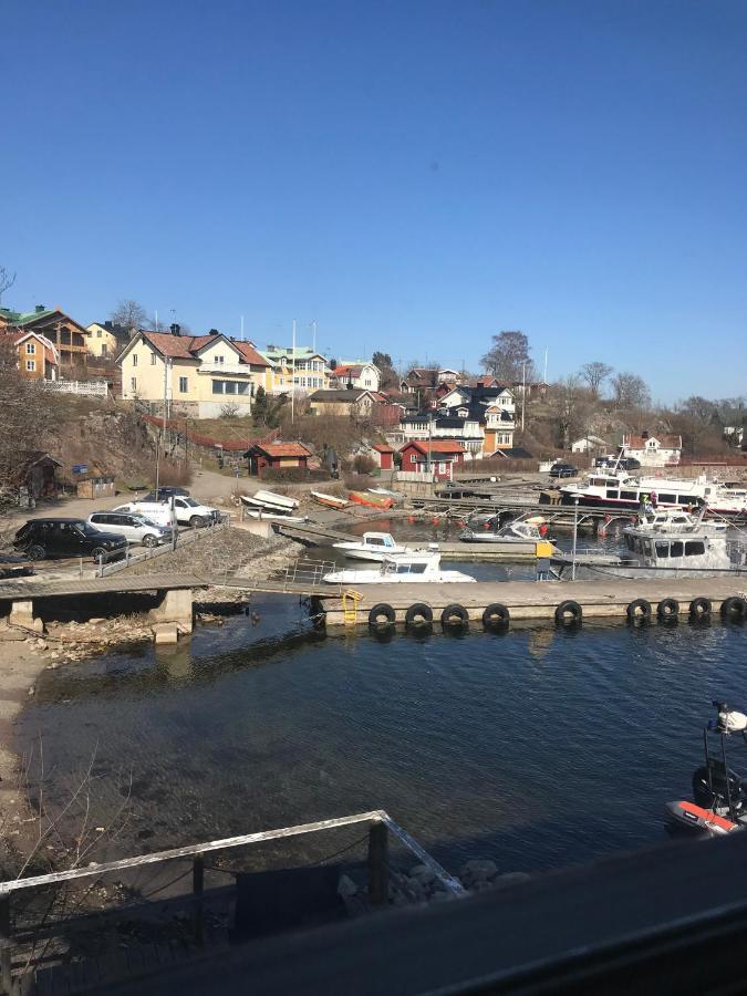 Vandrarhemmet Lotsen Dalarö Exterior foto